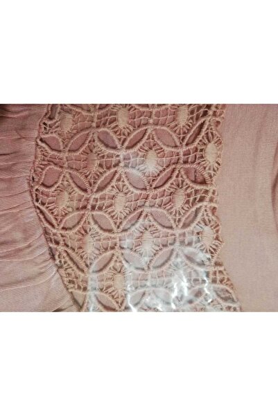 MEGHAN L.A Soft Stretchy Fabric Blouse with Lace Detail on the Front