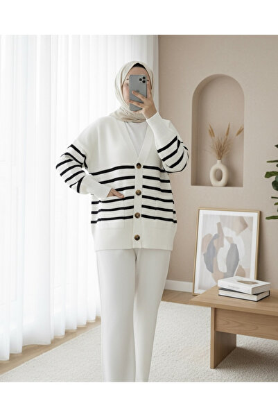 Modamorfo Double Pocket Striped Buttoned Cardigan