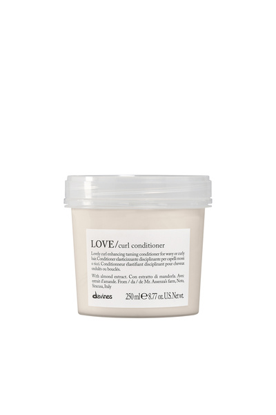 Davines Love Curl Dalgalı Kabaran Ve Elektriklenen Saç Tipleri Için Bakım Kre...