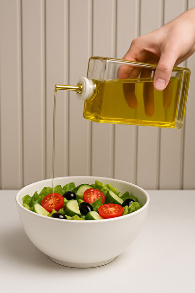 VERRA CONCEPT Oil Pot Glass Bottle 500ml Silver and Gold Lid