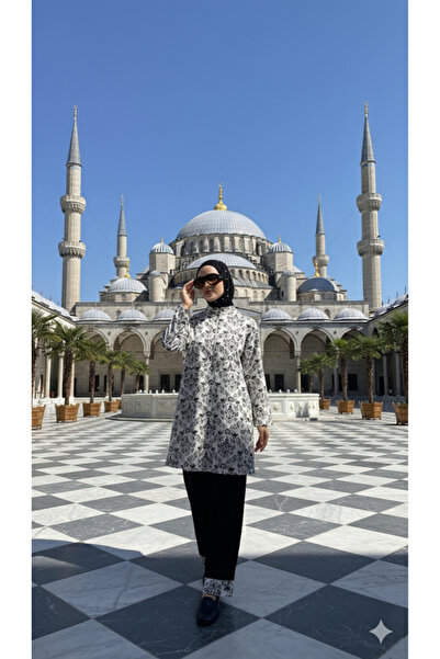 Vivezza Elena Desen Cotton Women's Hajj and Umrah Clothing