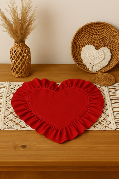 Mirilliahome 2-Piece Red Ruffled Heart American Table Runner – Duck Linen Water-Repellent Table Runner