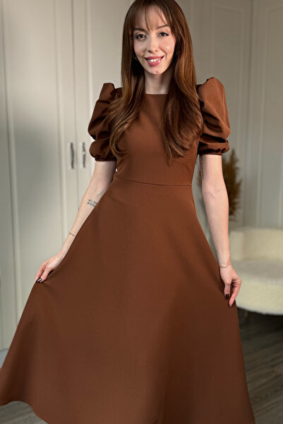 Dilay Gökoğlu Butik Φόρεμα Midi με μανίκια μπαλόνι Midi καφέ