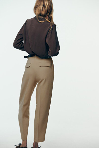 Açelya Okcu Premium Vento Mid-Waist Short-Leg Lycra Pants