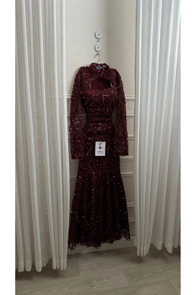 Onila Burgundy sequined dress with sleeves