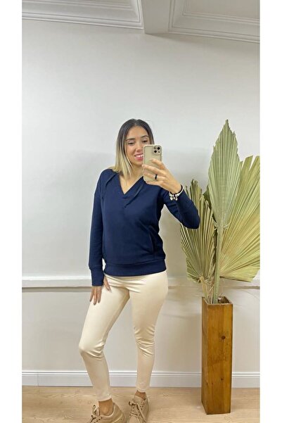 KLC MODA سويت شيرت بغطاء للرأس برقبة على شكل حرف V