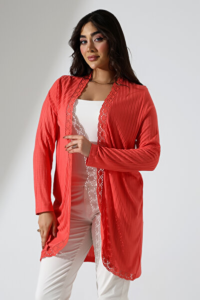 Şiir Women's Plus Size Long Sleeve Lace Guipure Detail Open Front Oval Knitted Jacquard Cardigan - Coral