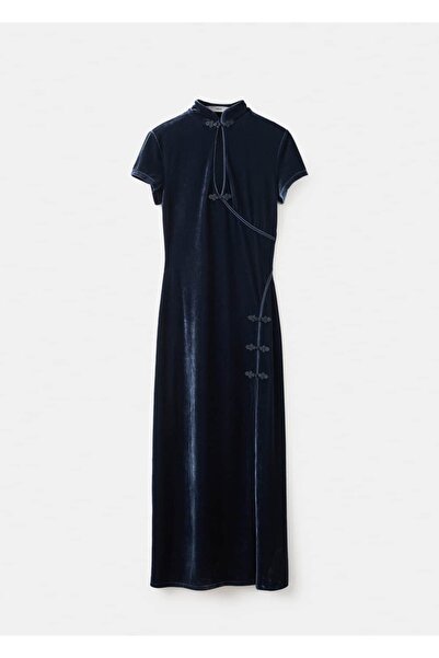 MANGO Woman Yırtmaçlı tahta düğme detaylı kadife elbise