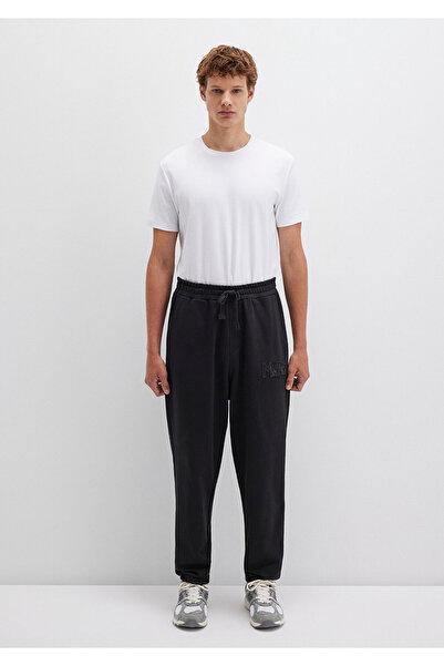 Mavi Patch Logo Black Sweatpants 0010475-900