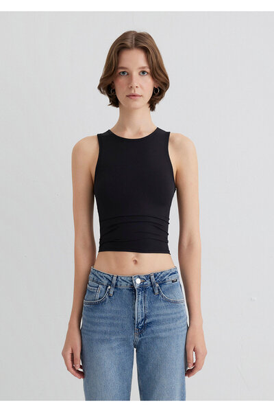 Mavi Halter Neck Μαύρο Πολυαμίδιο Μονόχρωμο Εφαρμοσμένο / Περικοπή που ταιριάζει στο σώμα 1613499-900