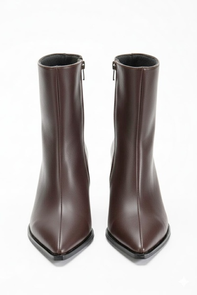 simplicity Μπότες με χοντρό τακούνι με φερμουάρ στο πλάι, με μυτερή μύτη, σε καφέ χρώμα