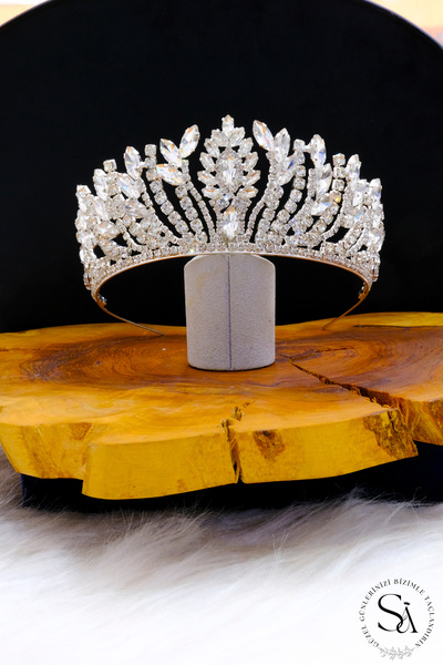 SimgeAksesuar Crystal Stone Fashionable and Elegant Bridal Tiara