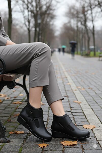 fort 3254 03 Siyah Çırtlı Kaymaz Taban Rahat Günlük Kadın Bot