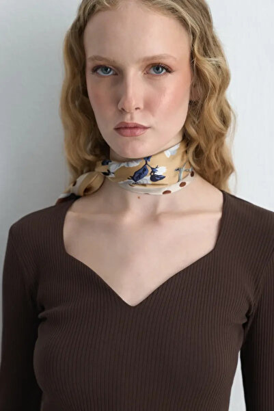 Gusto Large Scarf with Polka Dot and Floral Pattern - Beige