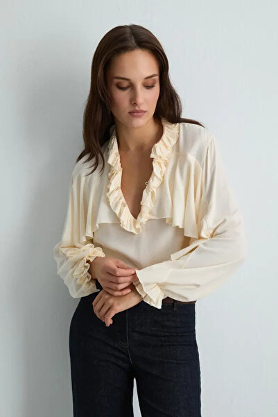 Gusto Anka Collection Flounce Viscose Shirt - Ecru