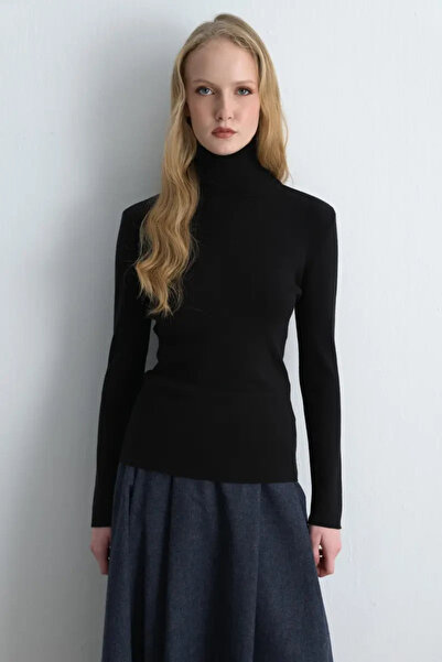 Gusto Turtleneck Basic Knitwear - Black