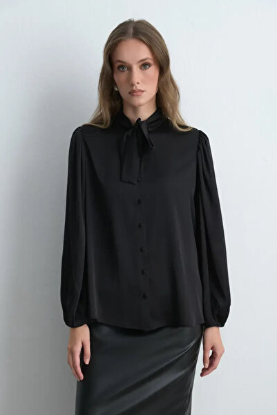 Gusto Halter Neck Satin Shirt - Black
