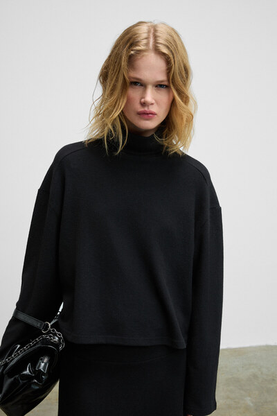 GRIMELANGE Ploruns Women's Soft and Flexible Fabric Turtleneck Black Sweatshirt