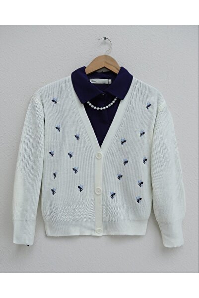 Modamorfo Вишита трикнопкова кофта до пояса - Екрю