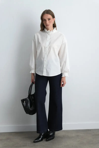 Gusto Cotton Shirt with Pleated Collar and Sleeves - White