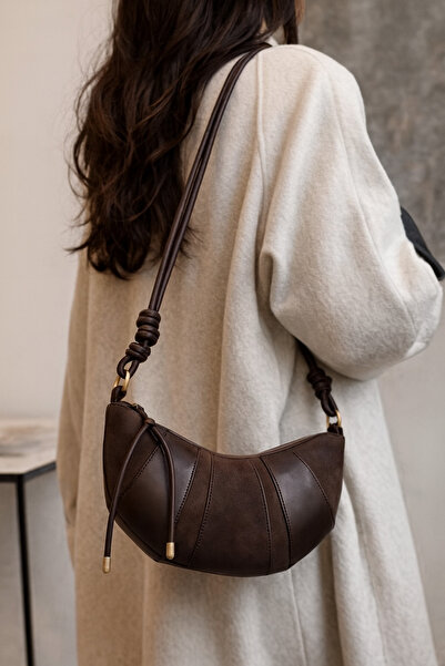 Senza Vedere حقيبة كتف وحقيبة كروس بتفاصيل من الجلد والجلد المدبوغ