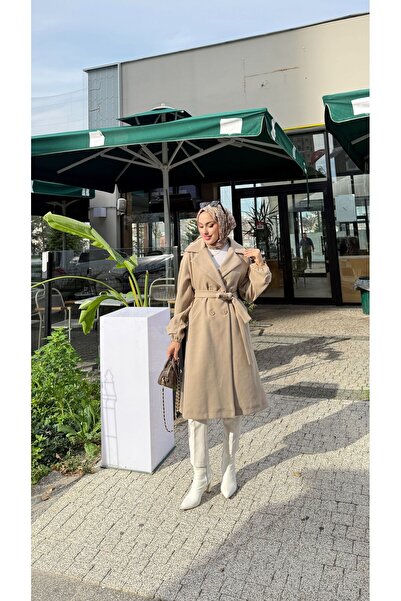 BURCU TESETTÜR Palton cu nasturi în față 3301