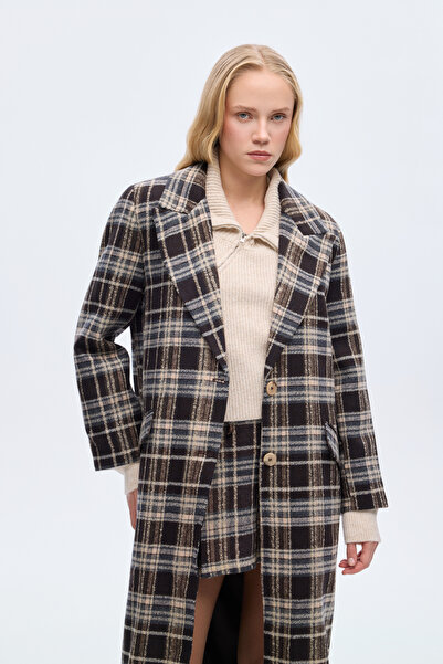 Quzu Plaid Buttoned Oversized Cashmere Coat Brown