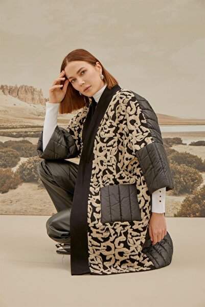 Uludağ Triko Γυναικείο μαύρο καπιτονέ μπουφάν με υφή