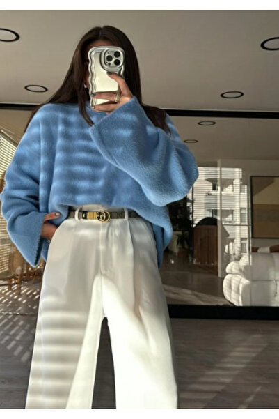 Store Mavi Yumoş Sakallı İplik Geniş Kol Detaylı Triko Kazak