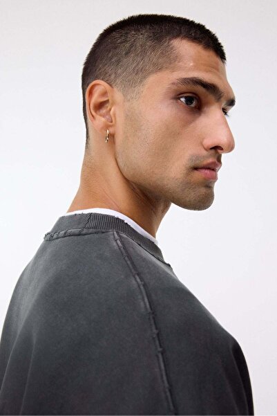 H&M Oversized Fit washed-look sweatshirt