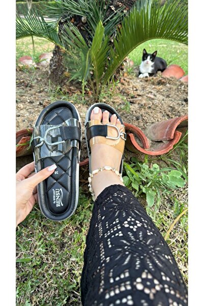 Shop Arc Şerit Detay , Şeffaf Tokalı Baklava Ped Üst Kalite Şık Terlik