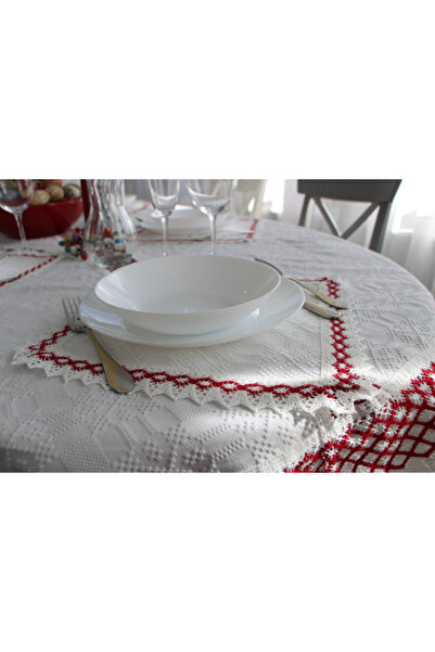 Nicoratex White rectangular tablecloth white with red and set of 6 white napkins with white with red lace.