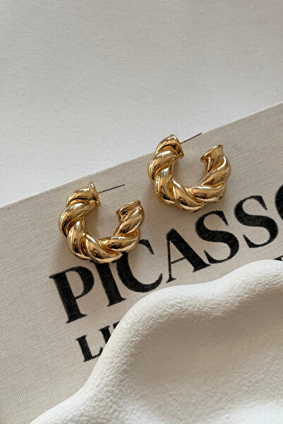 Qualia Butik أقراط دائرية من الفولاذ الخفيف ملتوية ذهبية اللون للنساء