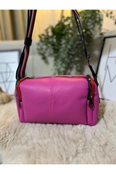 MODANTA Sports and Dynamic Adjustable Strap Women's Bag