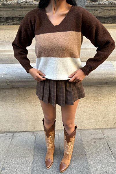 WeShaya Coffee striped v-neck sweater