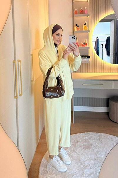 Hazamoda بدلة رياضية كابري بسحاب باللون الأصفر