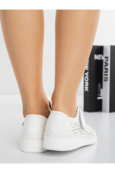 mei Women's Casual Shoes 5W6 White