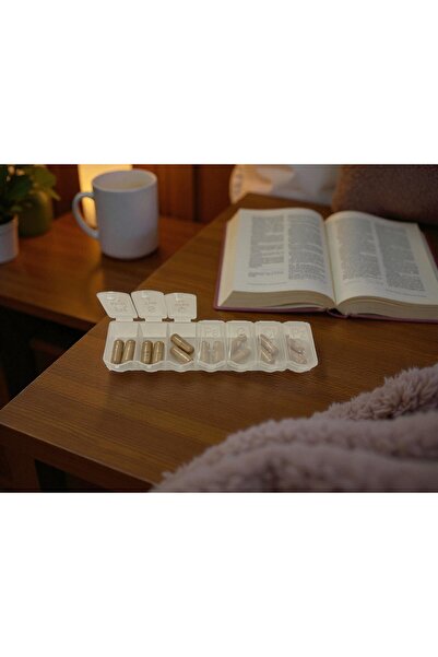 Qualiss 2 Packs of Q More Vitamin C, Zinc, Selenium, Propolis, Probiotic 2*60 Capsules + Weekly Pill Box