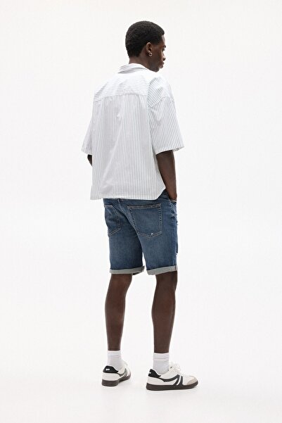 Pull & Bear Yırtık detaylı slim fit denim bermuda