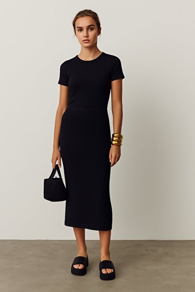 Re-clo تنورة جيانا، تنورة ميدي مطاطية من نسيج ريبا مصنوعة من مزيج البوليستر ا...