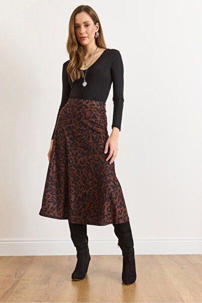 Olalook Women's Leopard Brown Elastic Waist Suede Textured Bell Skirt Etk-19000141