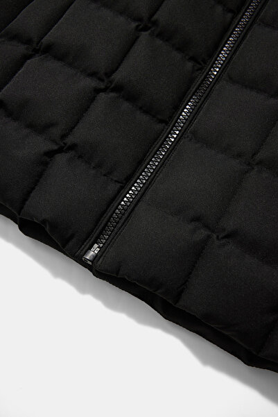 W Collection ZIPPERED BLACK VEST