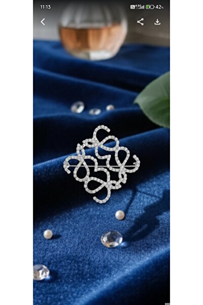 Hepimizin Kare çok şık kadın broş