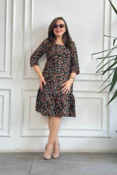 Yağmur Butik Rochie din flanel cu guler pătrat și volane la tivul fustei