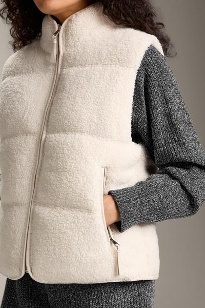 Oysho Quilted faux-shearling gilet
