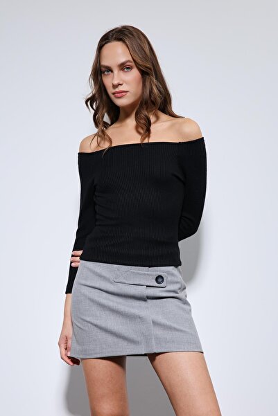 Antioch Black Open Shoulder Detailed Top