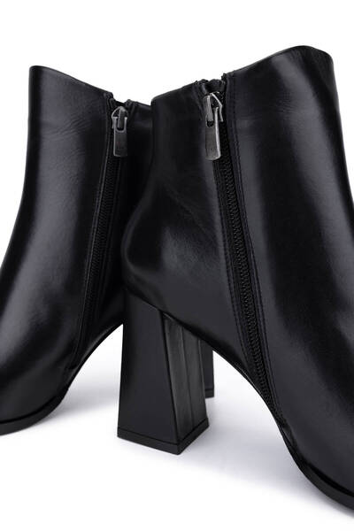 Tamer Tanca Kadın Hakiki Deri Siyah Topuklu Bot