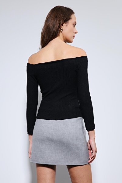 Antioch Black Open Shoulder Detailed Top