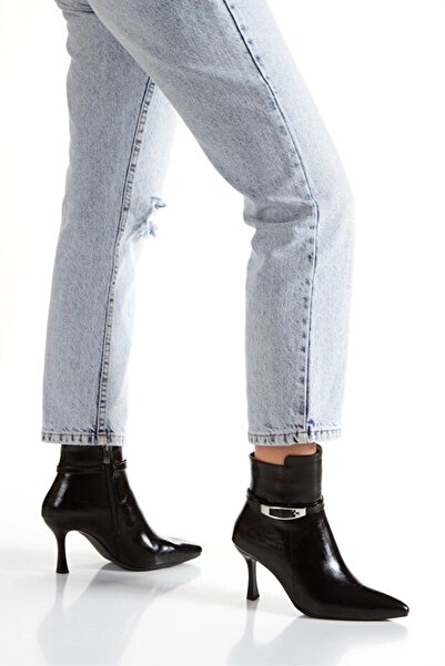 DARUGA Kadın İnce Topuklu Hakiki Deri Şık Tokalı Bot