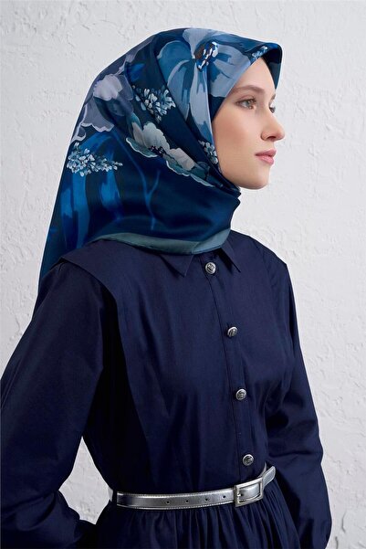 Armine بنقشة زهور وشاح تويل حرير نقي 9414D 52